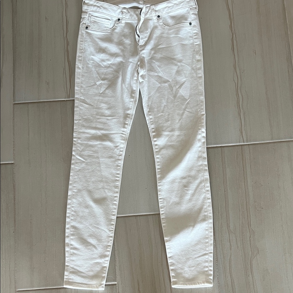 Women's Slim White Jeans - Classic Skinny Fit